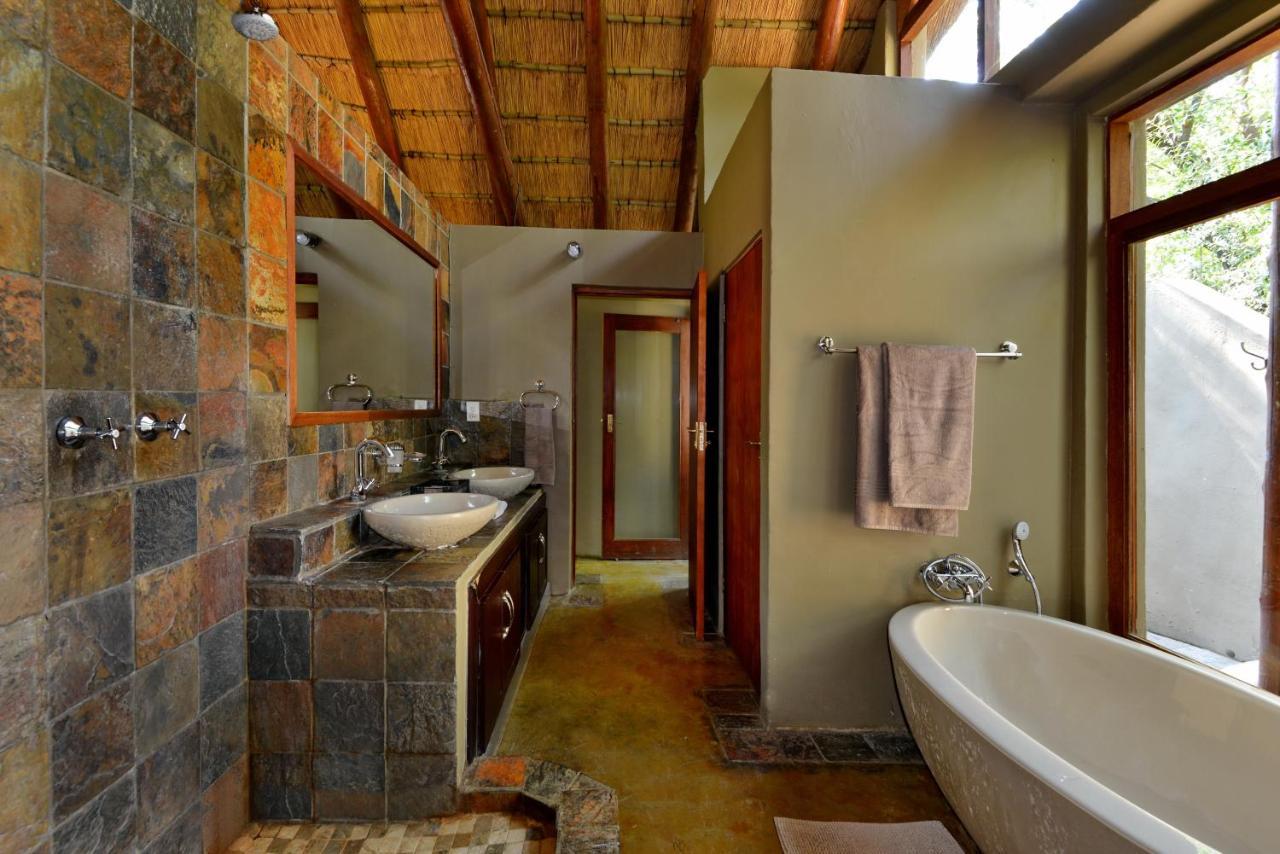 Black Rhino Game Lodge Pilanesberg Esterno foto